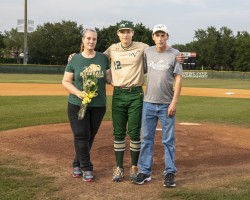 SrNightBaseballParents2022-17-Z.jpg