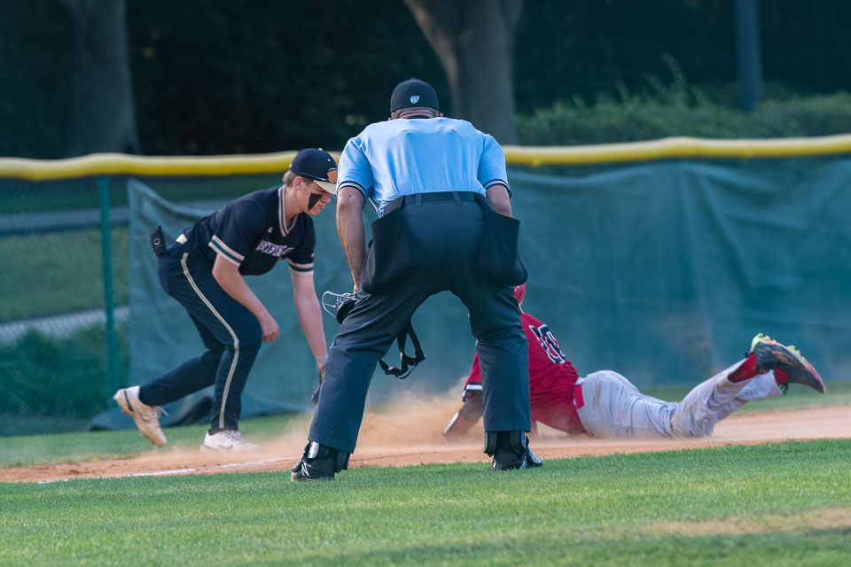 VHSBBSeniorNite_Tavares-106.jpg