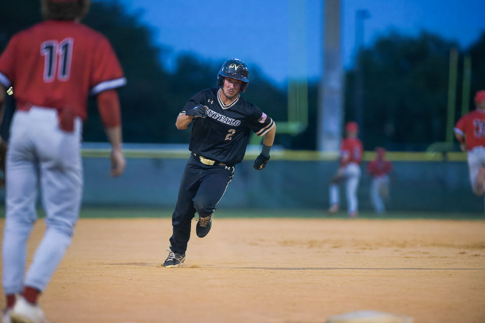 VHSBBSeniorNite_TavaresA-17.jpg