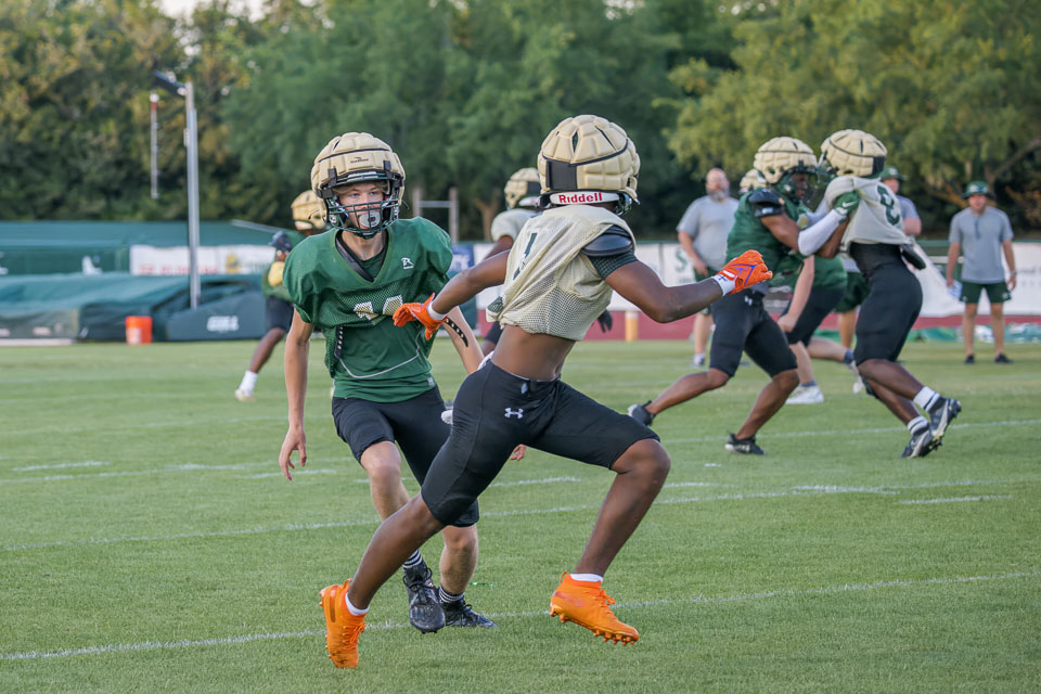 GreennGoldFootball-195.jpg