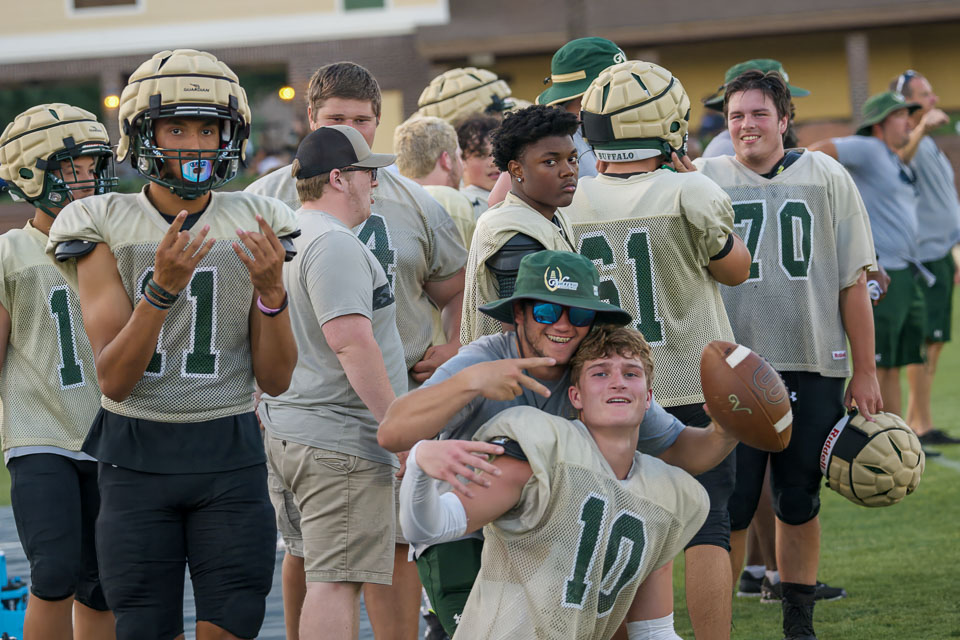GreennGoldFootball-206.jpg