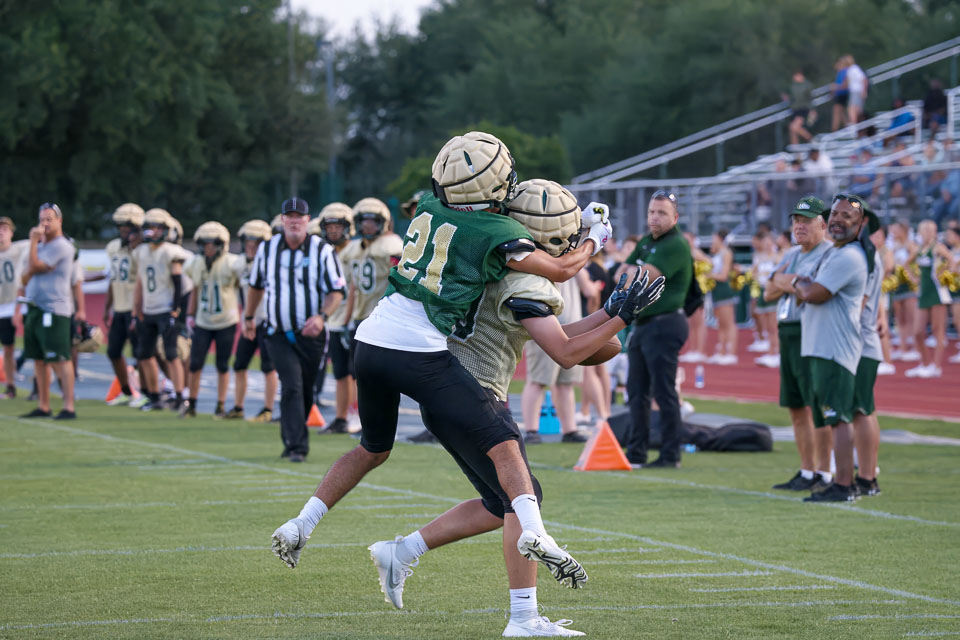 GreennGoldFootball-243.jpg