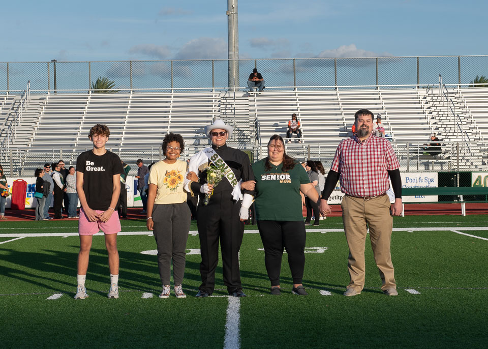 181007SeniorNight2024-38.jpg