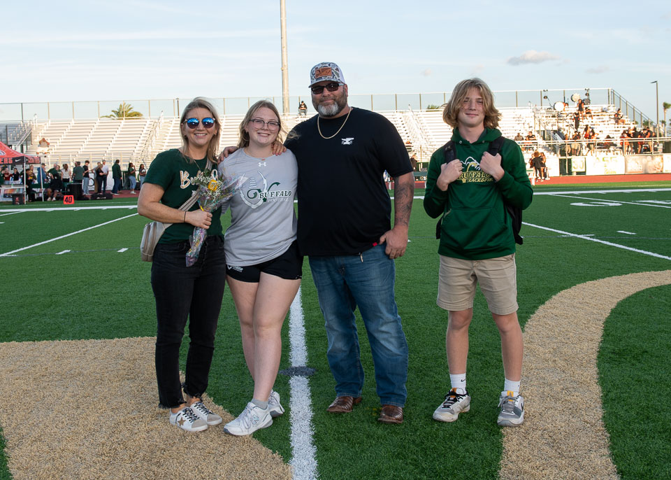 182550SeniorNight2024-69.jpg