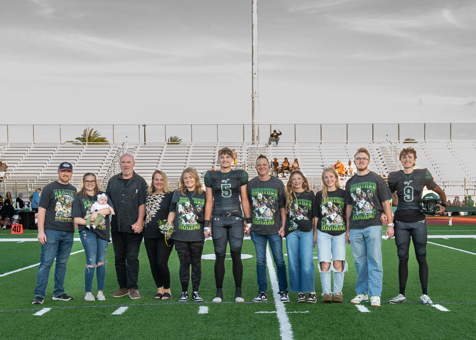 182657SeniorNight2024-72.jpg