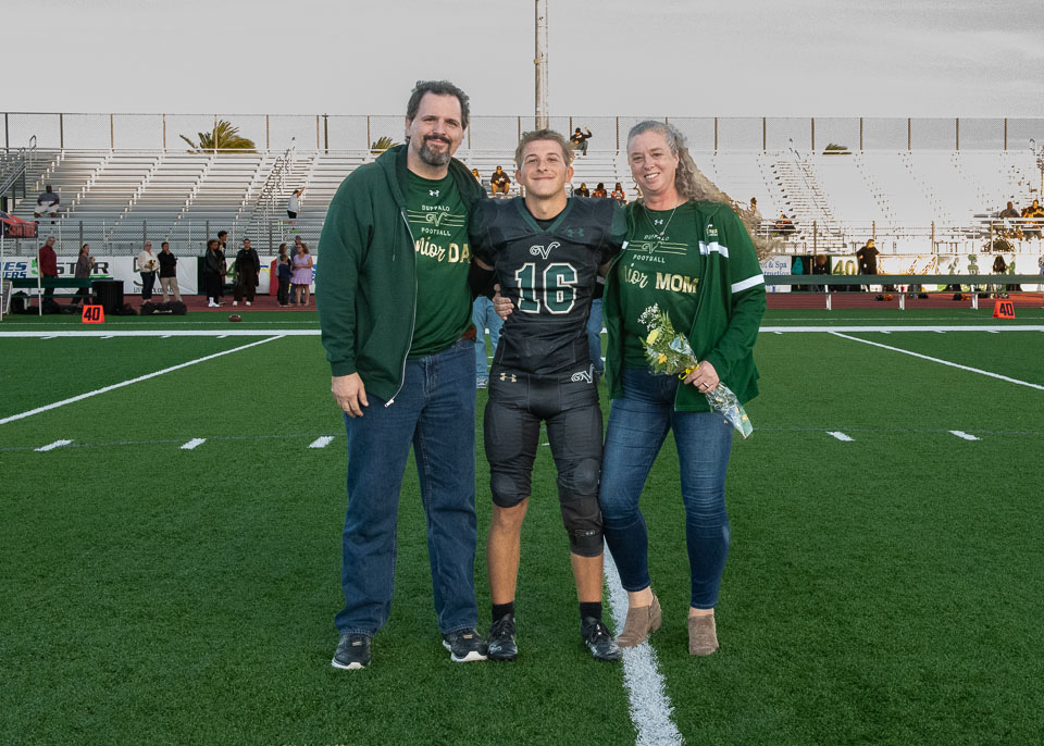 183041SeniorNight2024-88.jpg