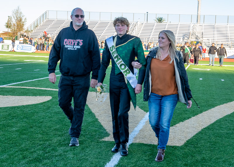 VHSFB_SeniorNight-30.jpg