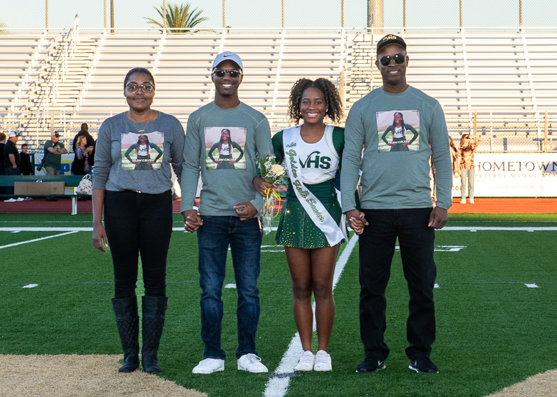 VHSFB_SeniorNight-50.jpg