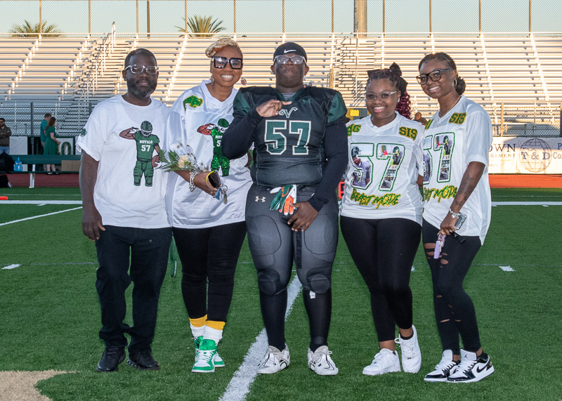 VHSFB_SeniorNight-61.jpg