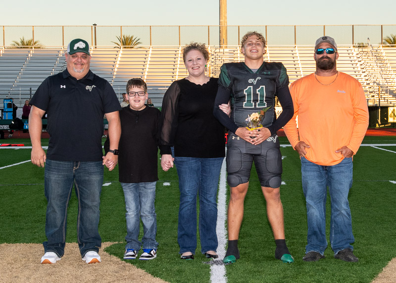 VHSFB_SeniorNight-76.jpg