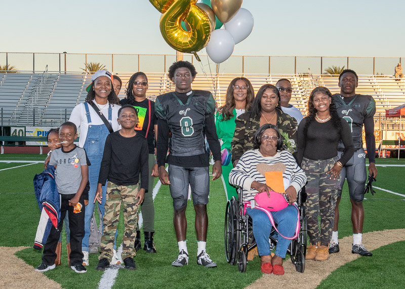 VHSFB_SeniorNight-88.jpg
