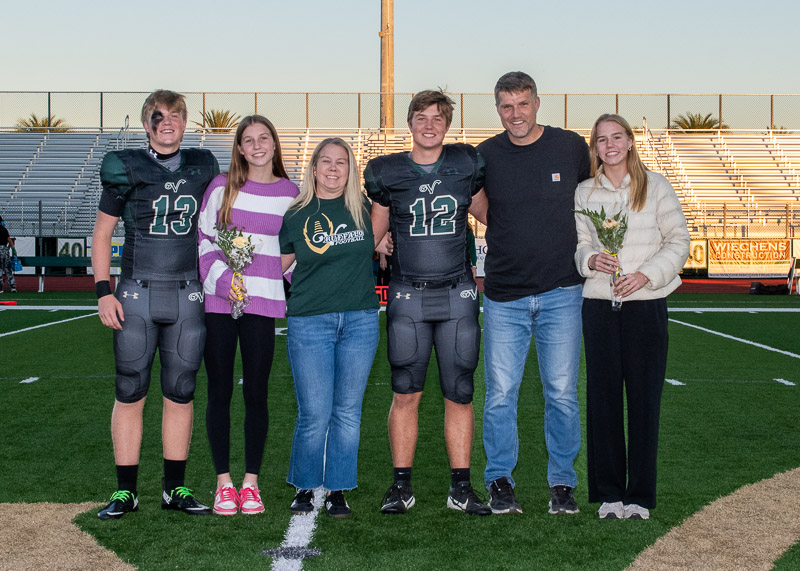 VHSFB_SeniorNight-90.jpg