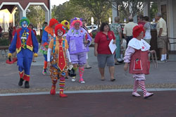 ClownsatBrownwood.jpg